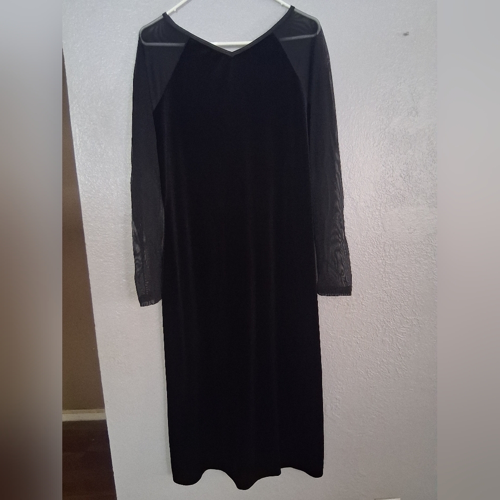 Karen Kane LBD Black Velvet V Neck Dress Sheer Sleeve Size Large